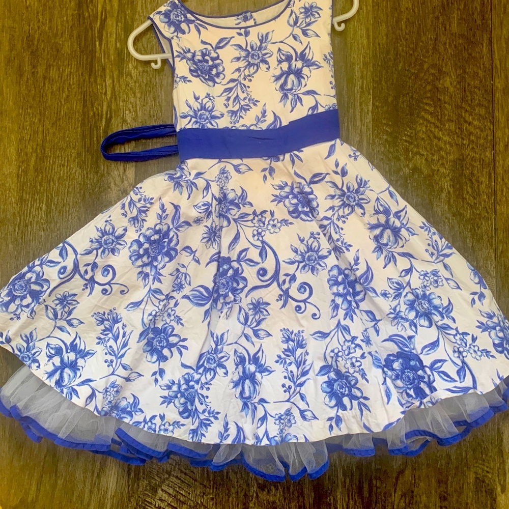 Girls 4t Dress for Spring/Easter!